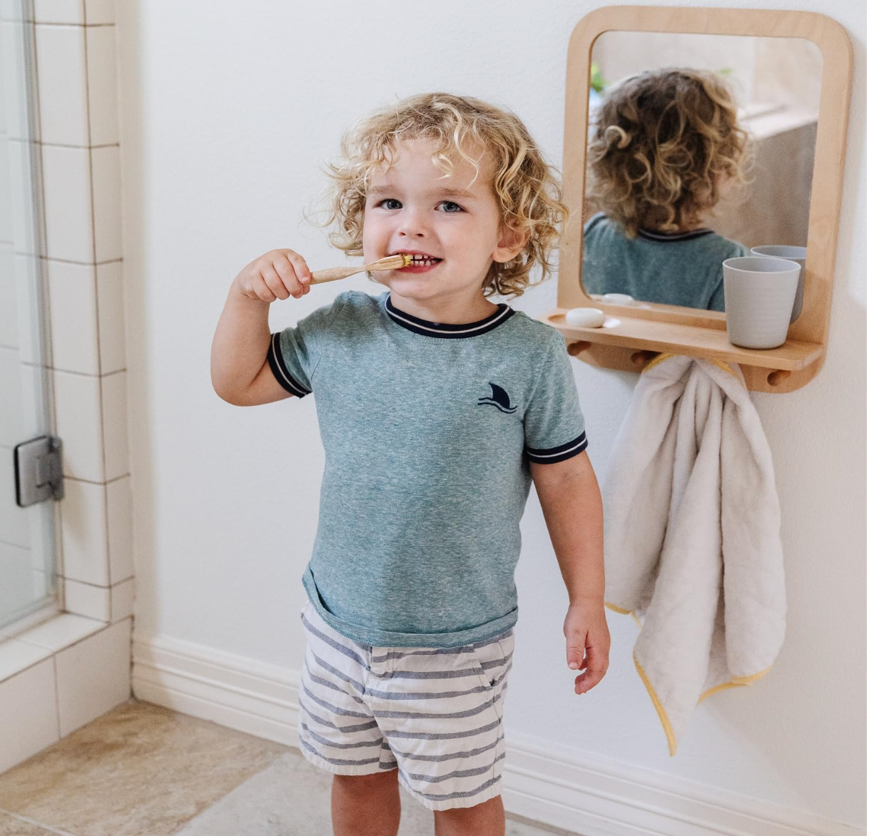 Specchio in Legno e Acrilico Montessori per Bambini