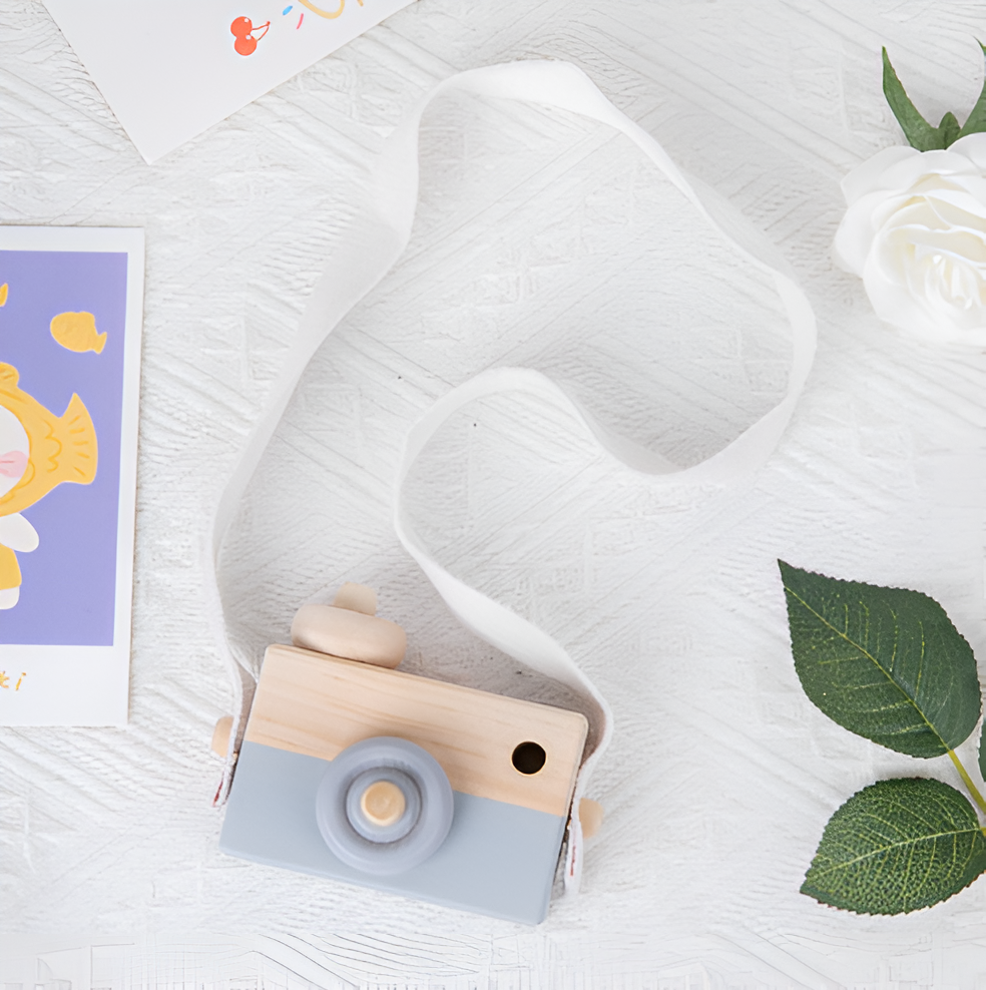 Macchina Fotografica in Legno Montessori