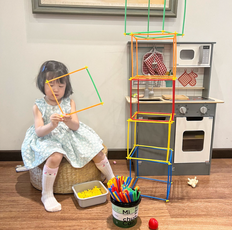 Costruzioni a Cannucce Montessori